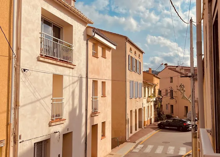 Duplex 3 Couchages Separes Clim Wifi Proche Du Et Commerces Apartman *